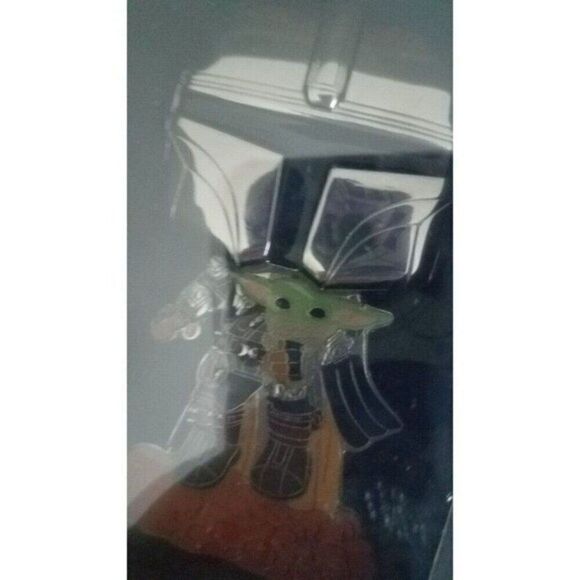 #SE Star Wars Mandalorian w/Grogu Funko Pop! Big Metal Enamel Pin - Picture 6 of 7